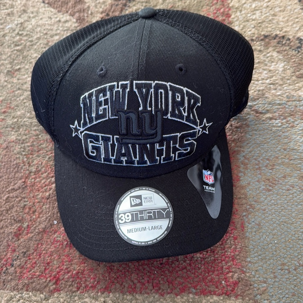 NWT New York giants stadium exclusive hat